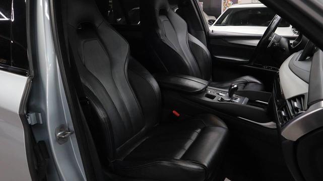 Photo of 2016 Donington Gray Metallic BMW X5 M