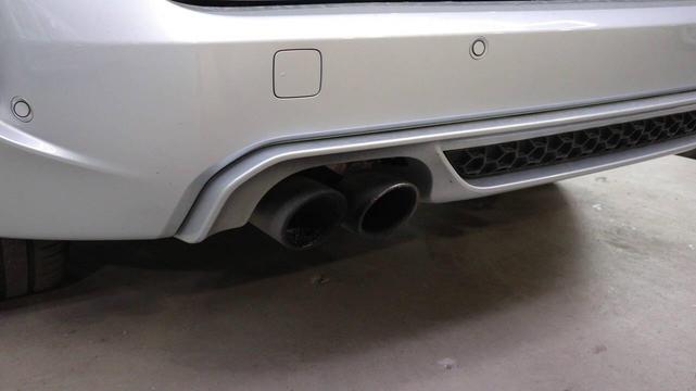 Photo of 2016 Donington Gray Metallic BMW X5 M