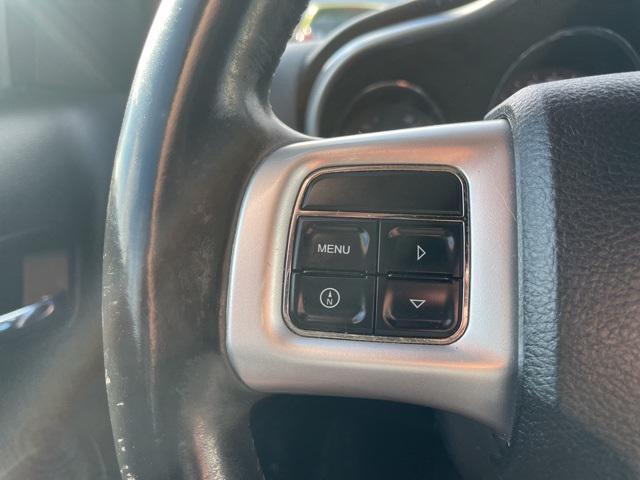 Photo of 2011 Redline 2 Coat Pearl Dodge Avenger