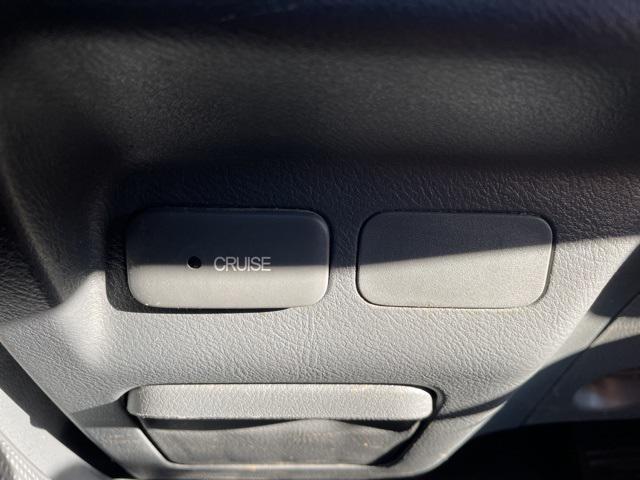 Photo of 2006 Alabaster Silver Metallic Honda Element
