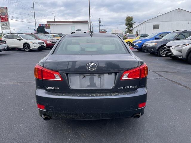Photo of 2010 Gray Lexus IS 250