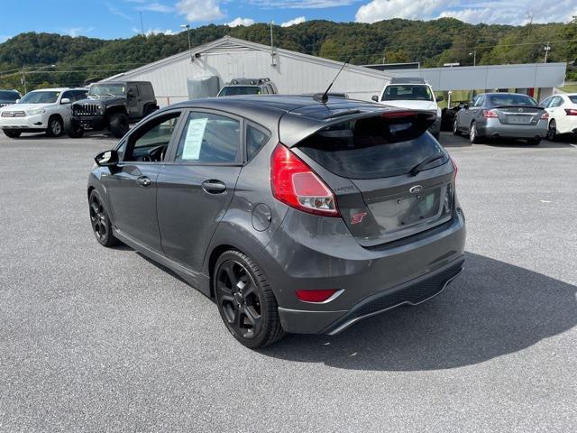 Photo of 2016 Magnetic Ford Fiesta