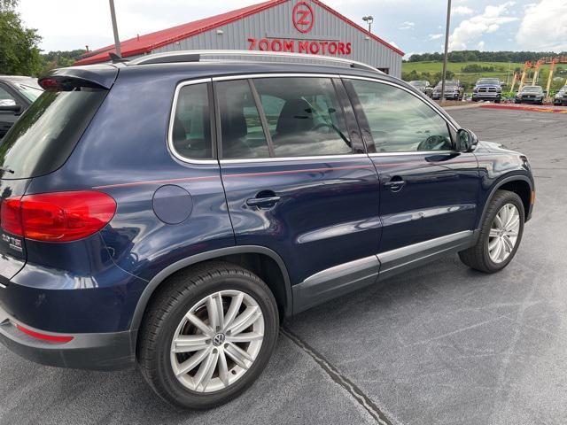 Photo of 2014 Night Blue Volkswagen Tiguan