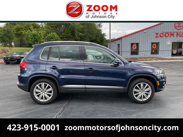 Photo of 2014 Night Blue Volkswagen Tiguan