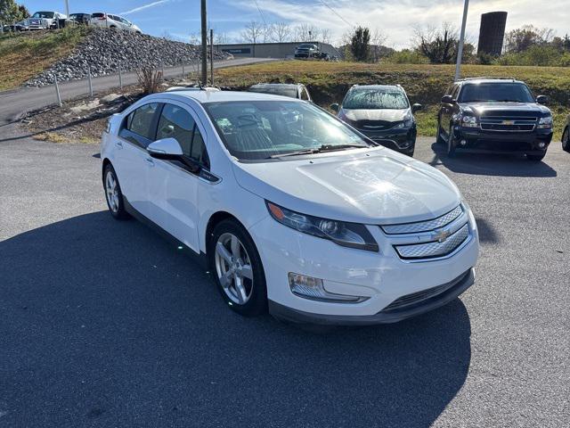 Photo of 2013 Summit White Chevrolet Volt