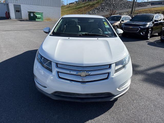 Photo of 2013 Summit White Chevrolet Volt