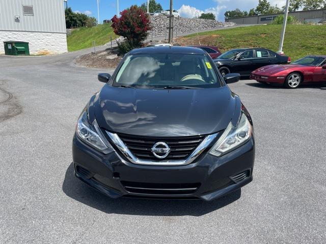 Photo of 2017 Storm Blue Nissan Altima