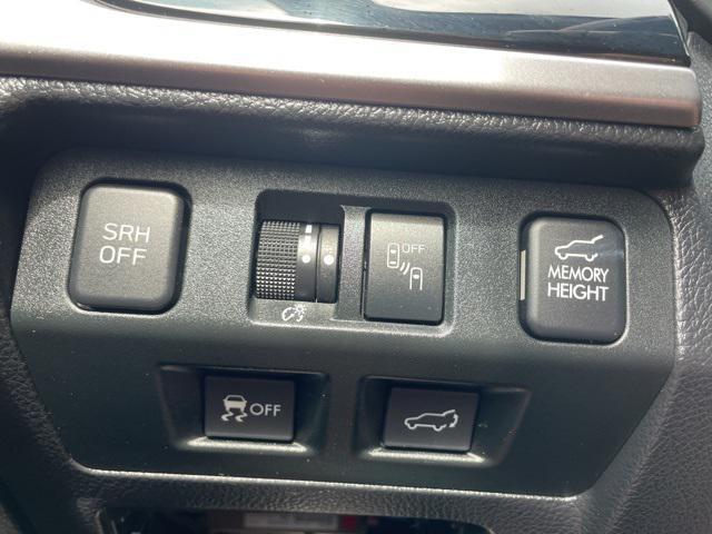 Photo of 2017 Ice Silver Metallic Subaru Forester