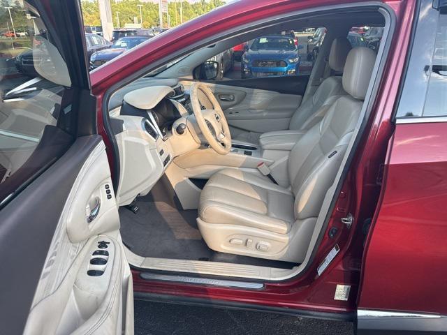 Photo of 2018 Cayenne Red Metallic Nissan Murano
