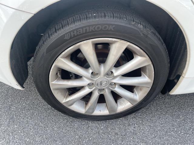 Photo of 2009 White Lexus IS 250