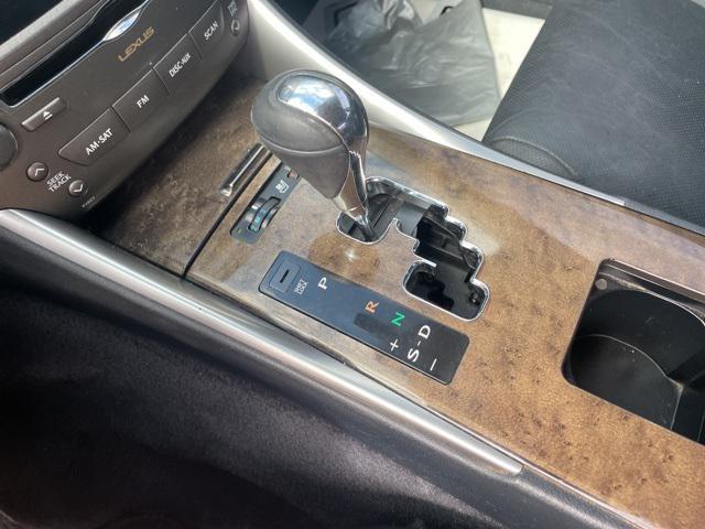Photo of 2009 White Lexus IS 250