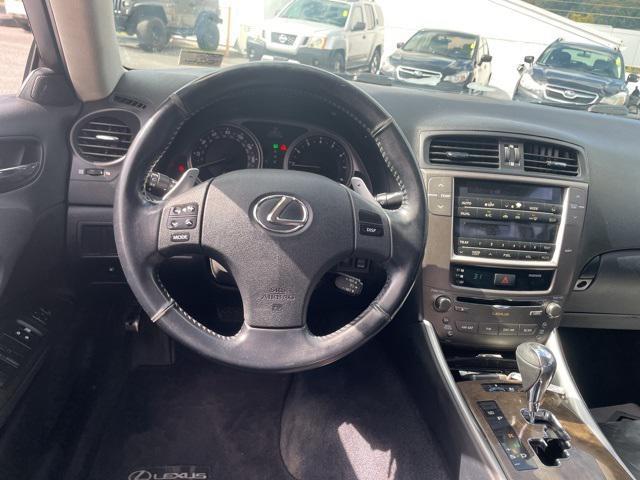 Photo of 2009 White Lexus IS 250