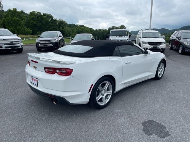 Photo of 2019 Summit White Chevrolet Camaro