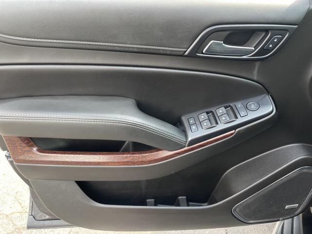 Photo of 2017 Iridium Metallic GMC Yukon