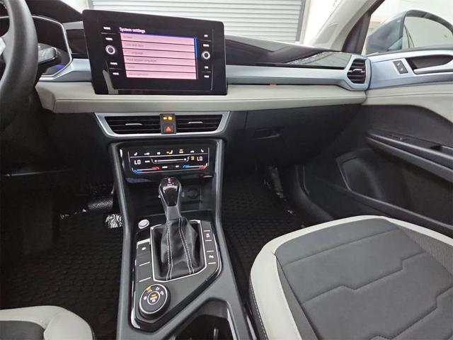 Photo of 2025 Gray Volkswagen Taos