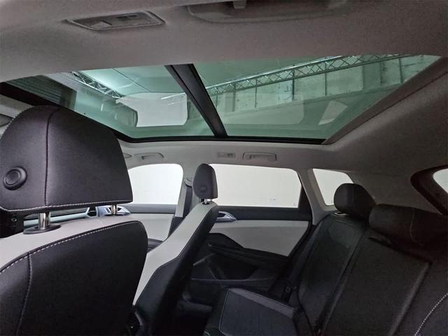 Photo of 2025 Gray Volkswagen Taos
