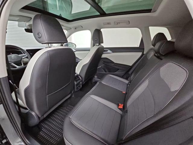 Photo of 2025 Gray Volkswagen Taos