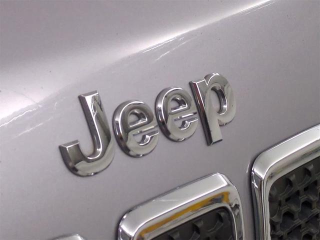 Photo of 2019 Billet Silver Metallic Clearcoat Jeep Cherokee