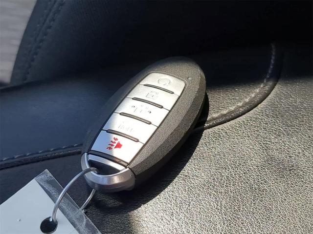 Photo of 2019 Gun Metallic Nissan Rogue