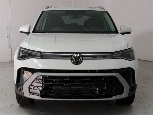 Photo of 2025 Pure White Volkswagen Taos