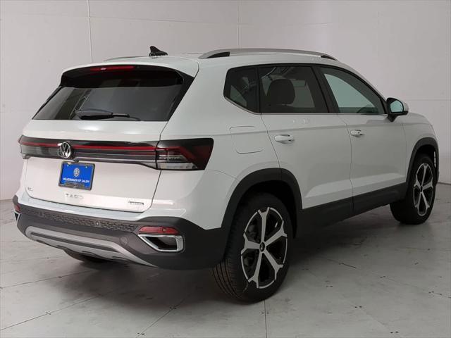 Photo of 2025 Pure White Volkswagen Taos
