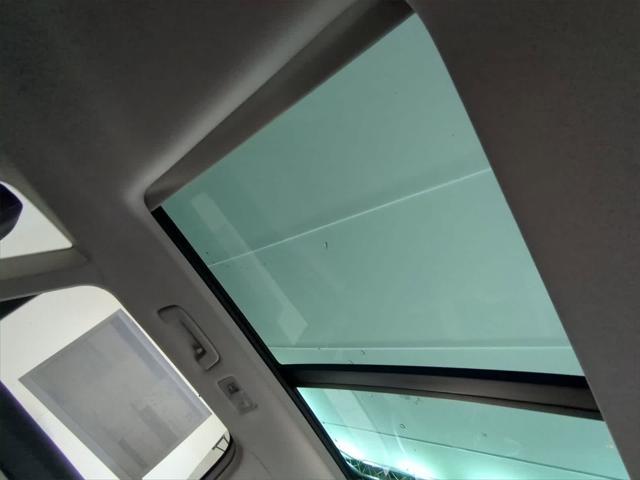 Photo of 2025 Pure White Volkswagen Taos