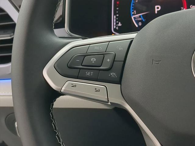 Photo of 2025 Pure White Volkswagen Taos