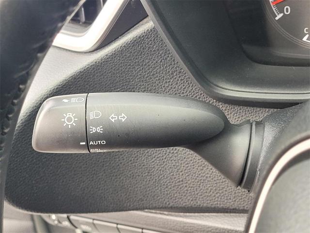 Photo of 2020 Blizzard Pearl Toyota Corolla