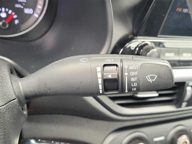 Photo of 2023 Snow White Pearl Kia Forte