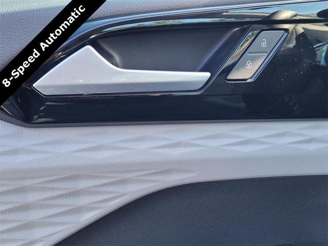 Photo of 2022 Platinum Gray Volkswagen Taos