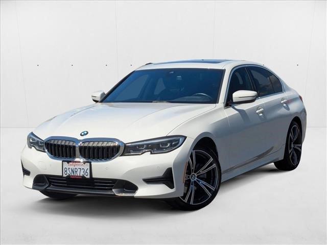 Photo of 2021 Alpine White BMW 330