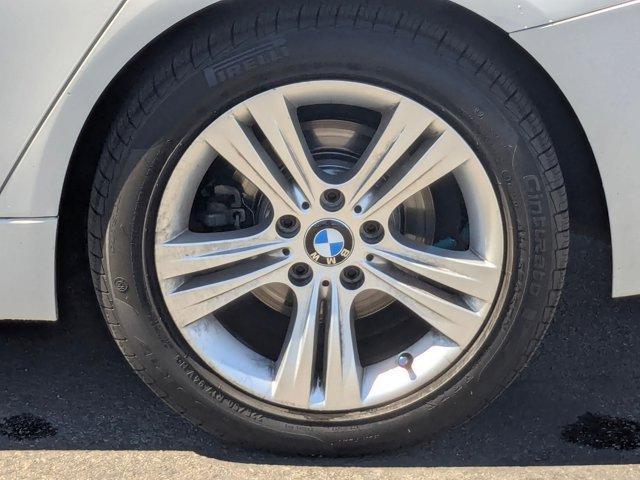 Photo of 2017 Alpine White BMW 330