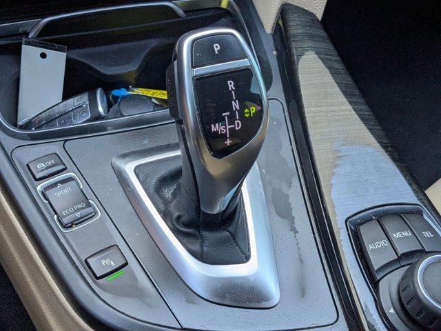 Photo of 2017 Alpine White BMW 330