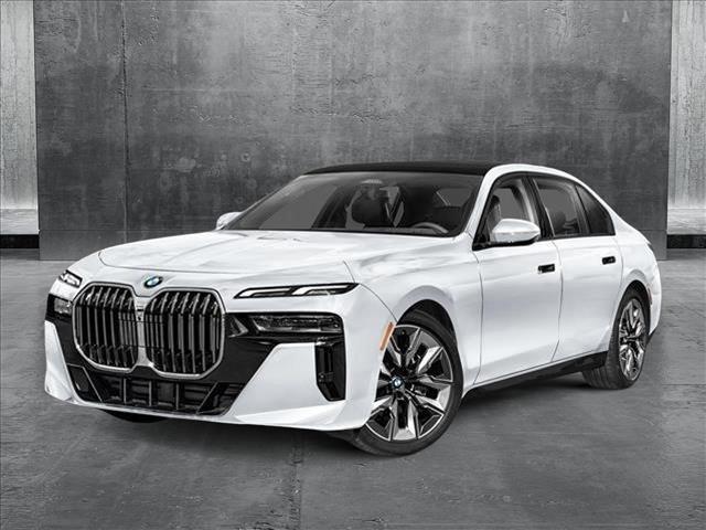 Photo of 2025 Alpine White BMW 740