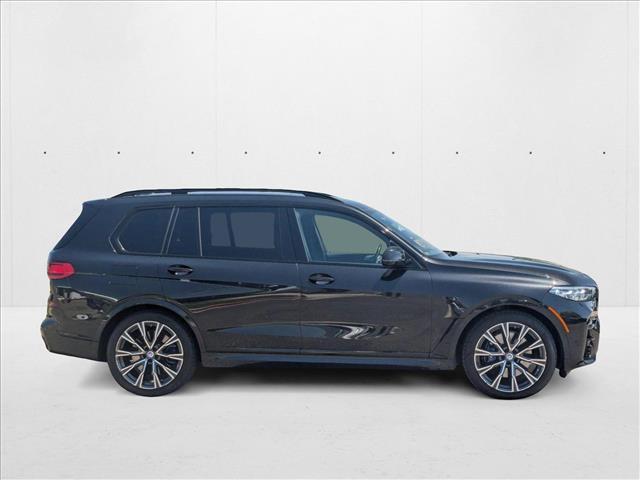 Photo of 2022 Black Sapphire Metallic BMW X7