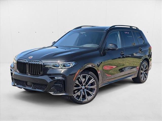 Photo of 2022 Black Sapphire Metallic BMW X7