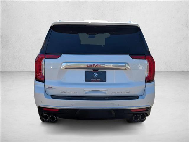Photo of 2024 White Frost Tri-Coat GMC Yukon XL