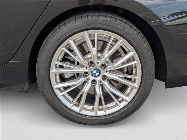 Photo of 2023 Black Sapphire Metallic BMW 330