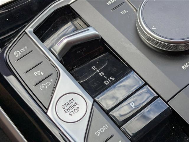 Photo of 2023 Black Sapphire Metallic BMW 330