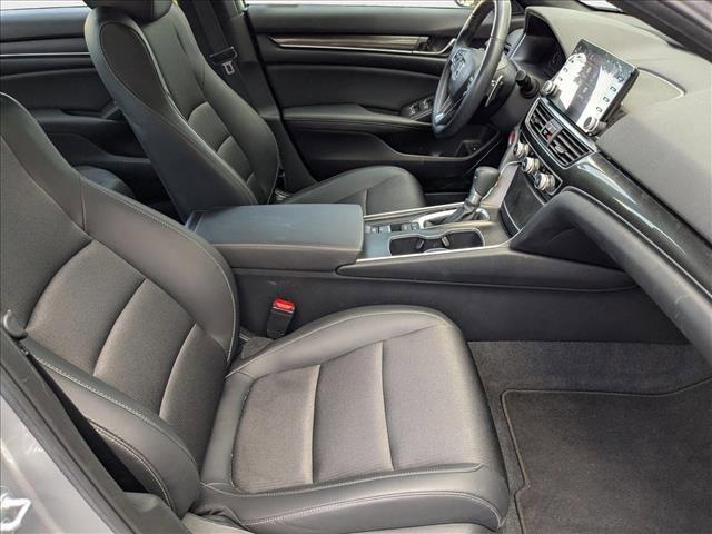 Photo of 2022 Lunar Silver Metallic Honda Accord