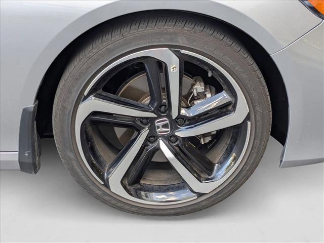 Photo of 2022 Lunar Silver Metallic Honda Accord