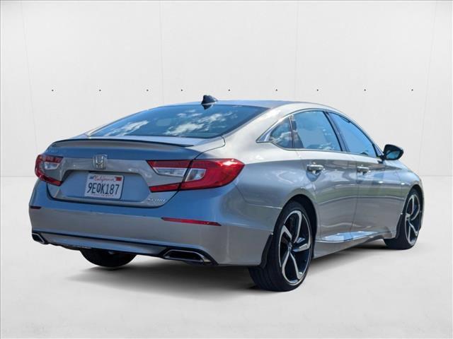 Photo of 2022 Lunar Silver Metallic Honda Accord