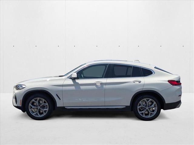 Photo of 2023 Alpine White BMW X4