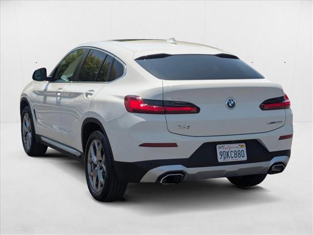 Photo of 2023 Alpine White BMW X4