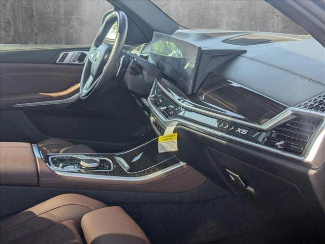 Photo of 2024 Manhattan Green Metallic BMW X5 PHEV