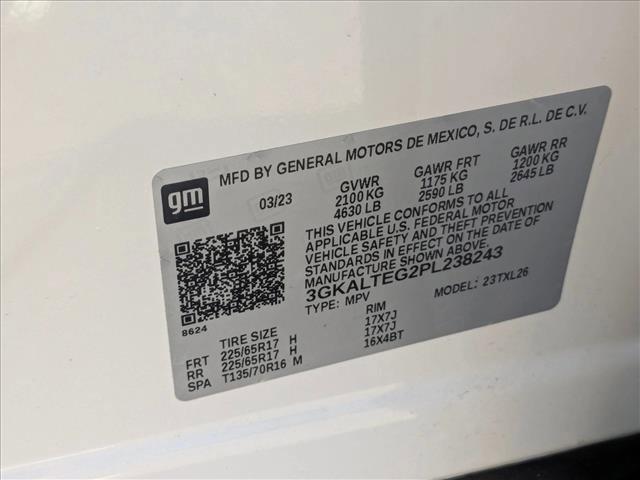 Photo of 2023 Summit White GMC Terrain