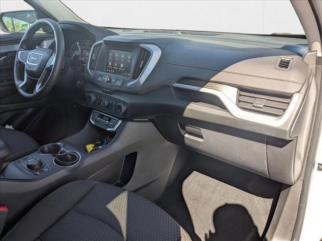 Photo of 2023 Summit White GMC Terrain