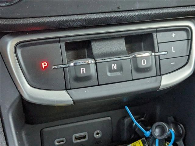 Photo of 2023 Summit White GMC Terrain