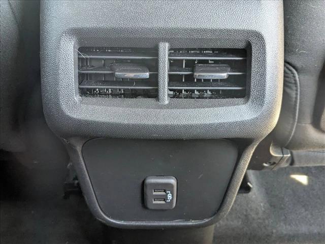 Photo of 2023 Summit White GMC Terrain