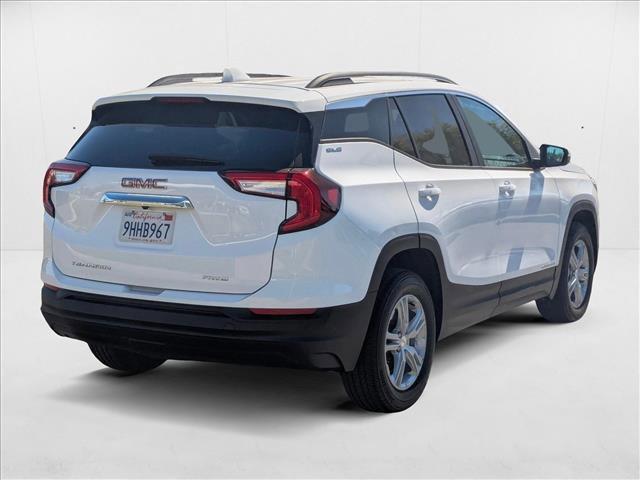 Photo of 2023 Summit White GMC Terrain